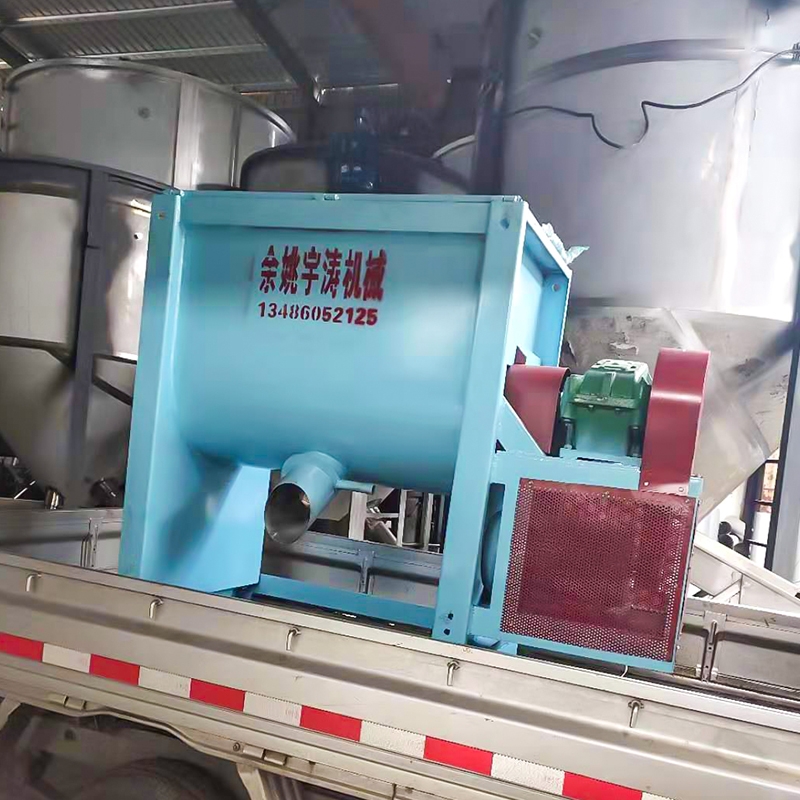 卧式搅拌机在工作中全过程中必须留意的事宜